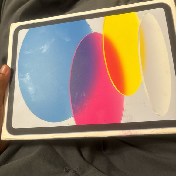 Apple Tablet - Pink Frame - Picture 2 of 8